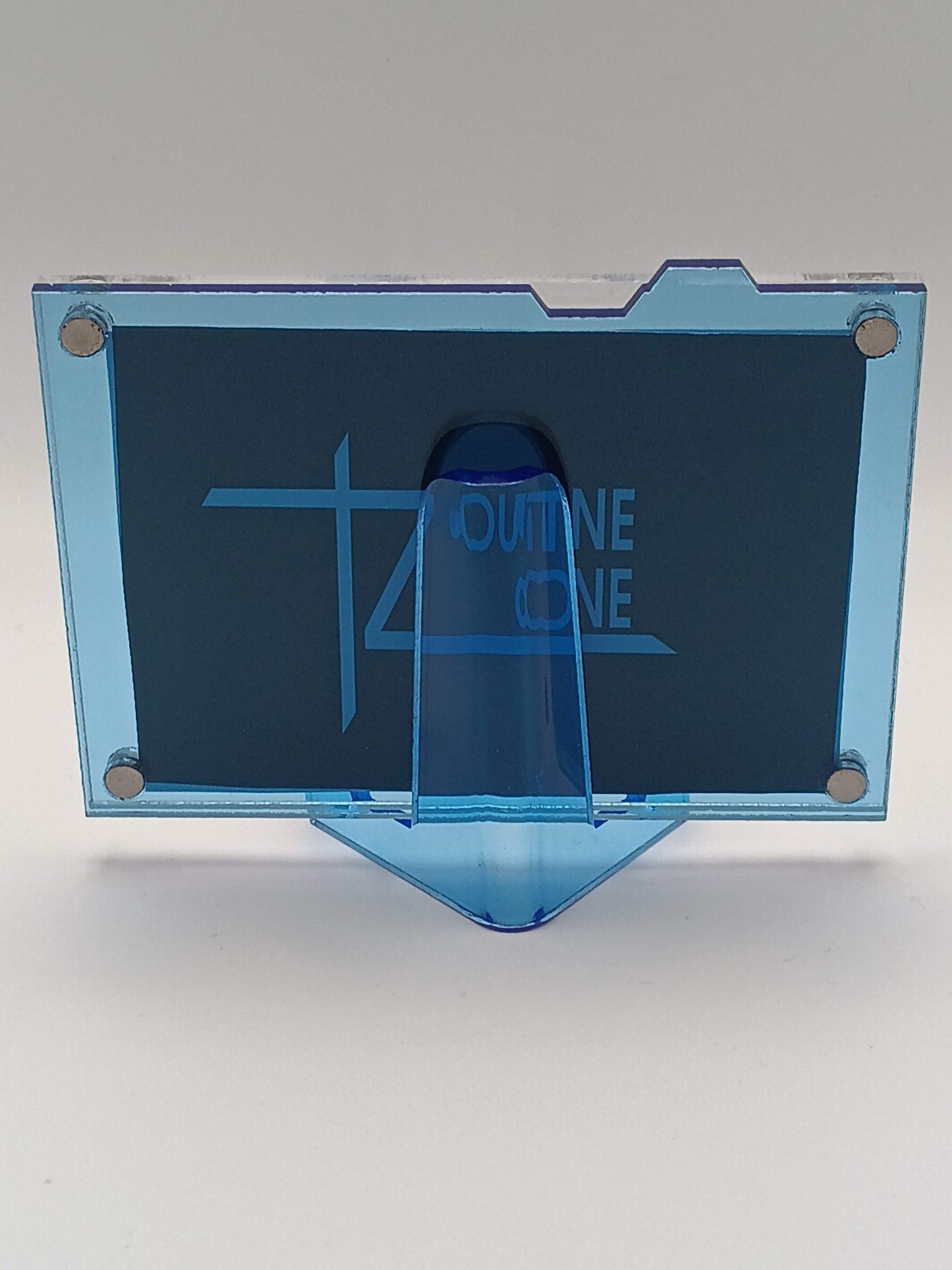 Easy Open Blue Magnetic Card Display Case